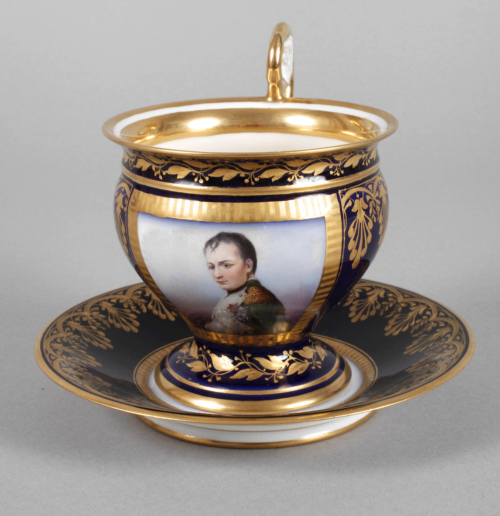 Sèvres große Portraittasse "Napoleon I."