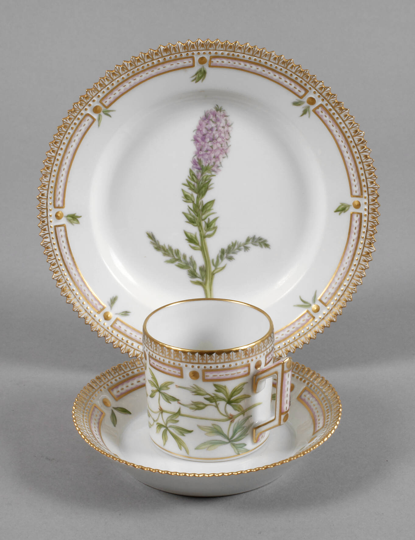 Royal Copenhagen Mokkagedeck "Flora Danica"