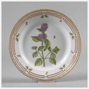 Royal Copenhagen Dessertteller "Flora Danica"