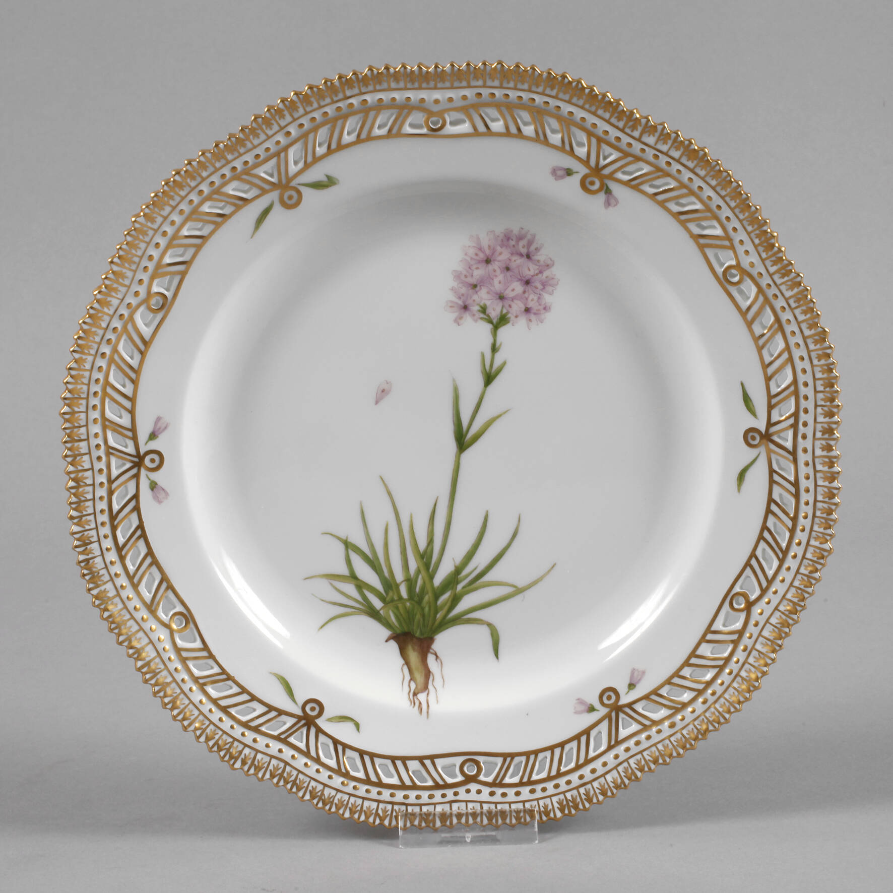 Royal Copenhagen Durchbruchteller "Flora Danica"