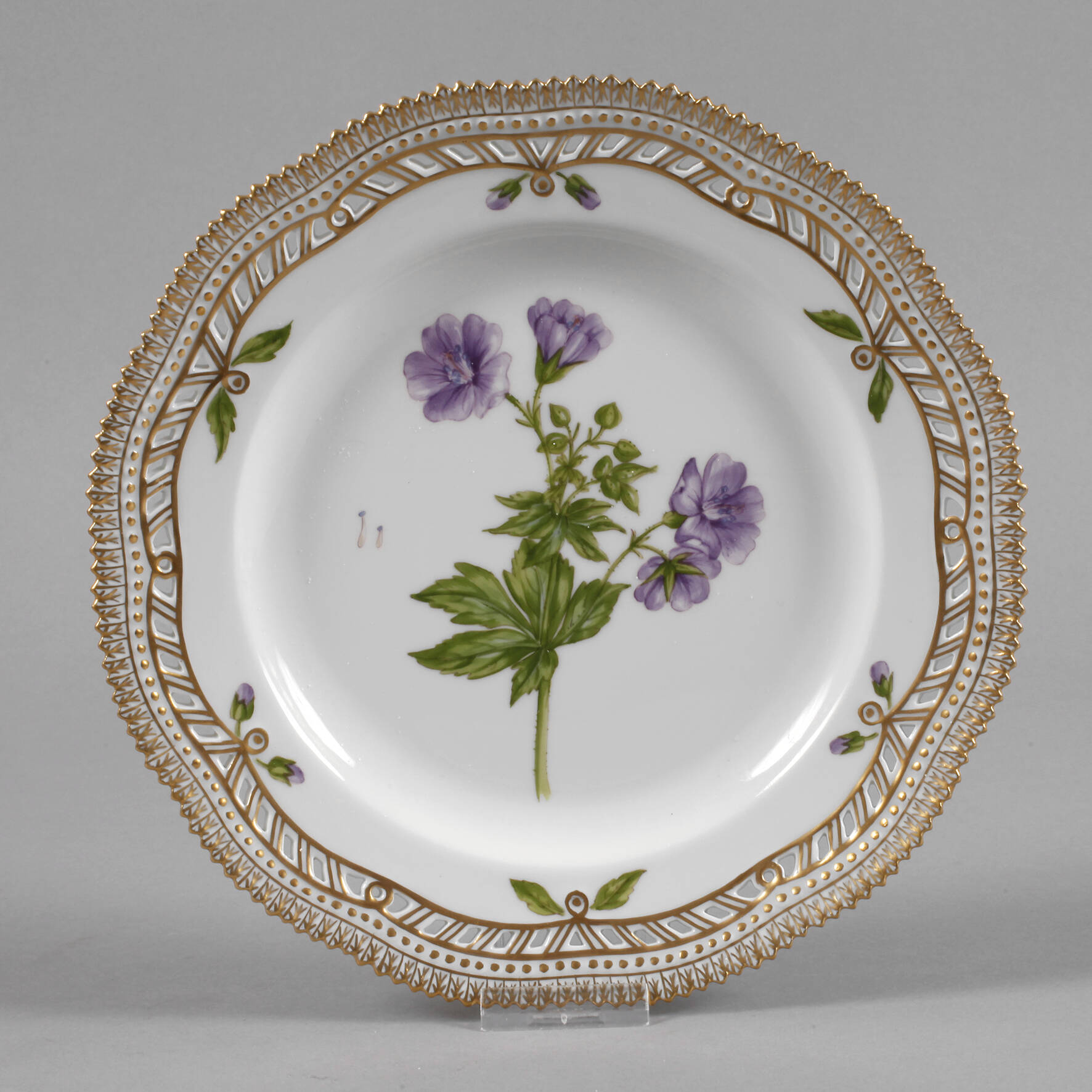 Royal Copenhagen Durchbruchteller "Flora Danica"