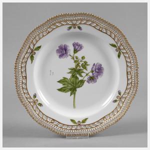 Royal Copenhagen Durchbruchteller "Flora Danica"