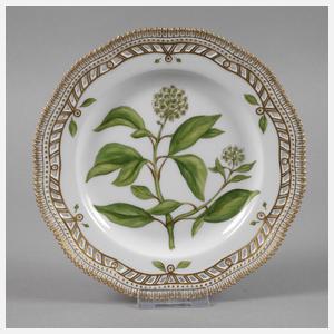 Royal Copenhagen Durchbruchteller "Flora Danica"