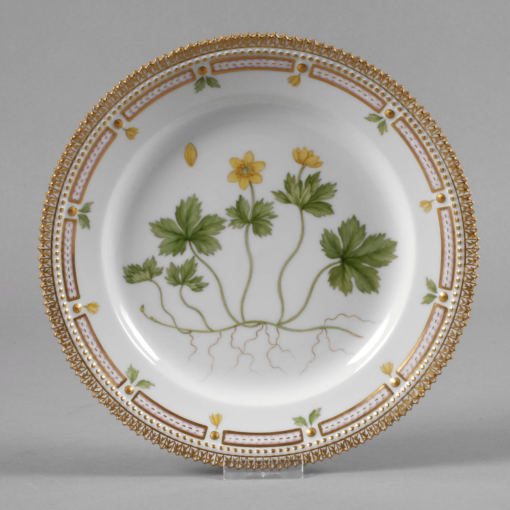 Royal Copenhagen Frühstücksteller "Flora Danica"