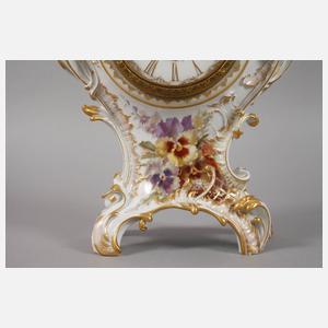 KPM Berlin Kaminuhr mit Postament und Weichmalerei