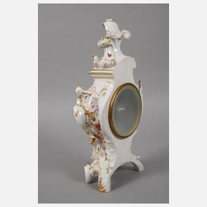 KPM Berlin Kaminuhr mit Postament und Weichmalerei