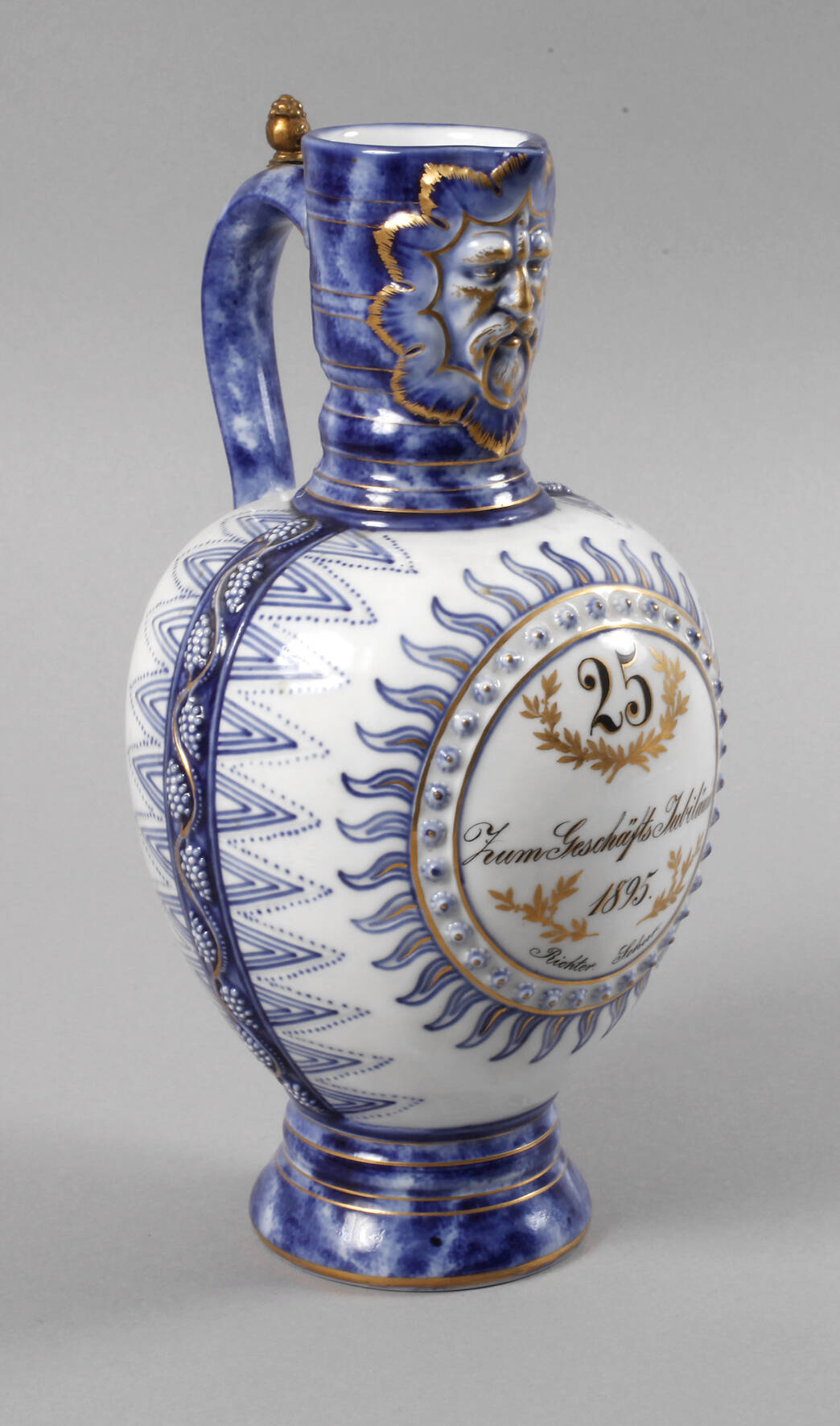 KPM Berlin Weinkrug Historismus