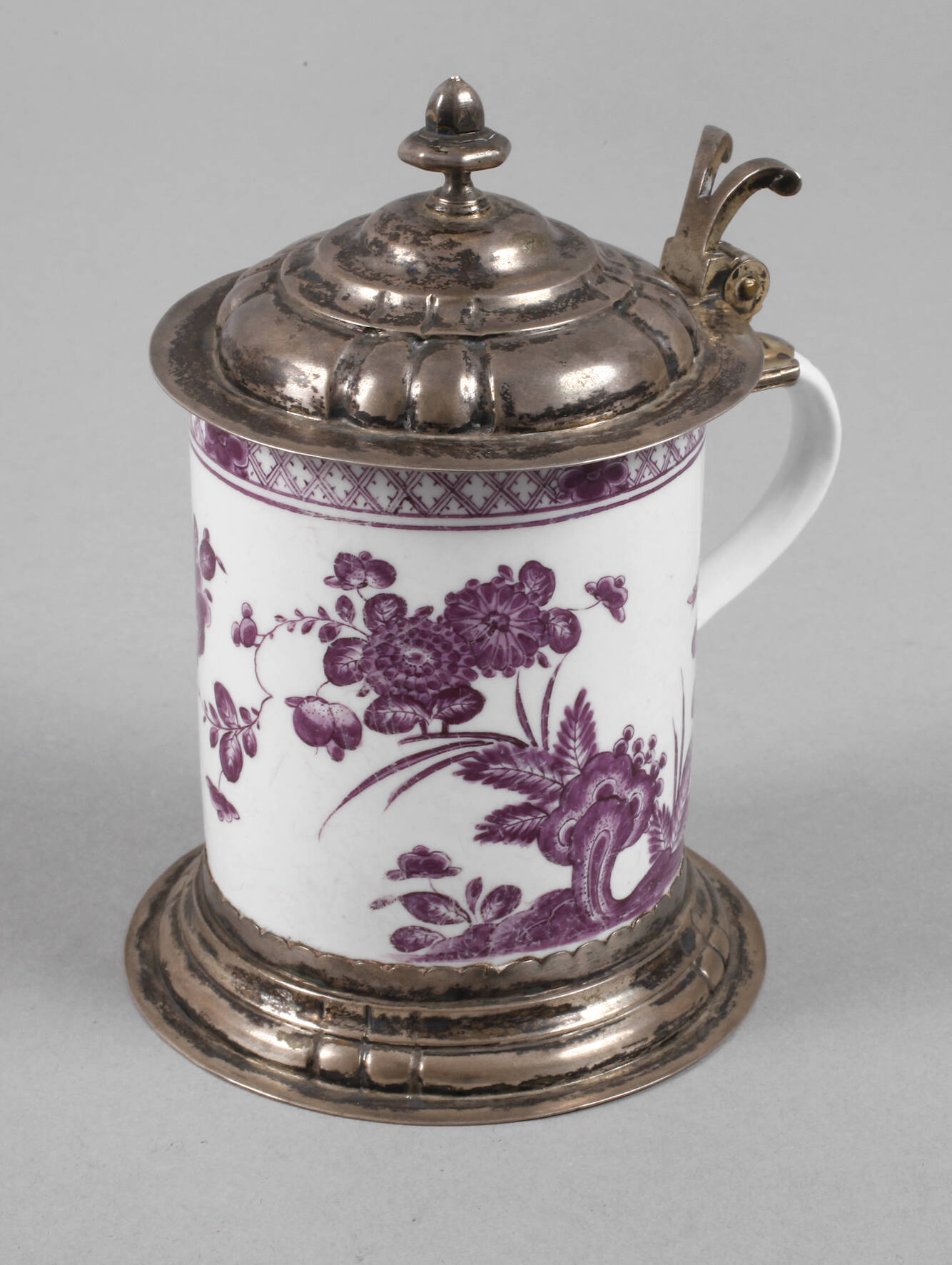 Meissen Walzenkrug mit Vermeilmontierung