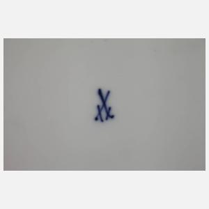 Meissen Prunkteller im Capodimonte-Stil