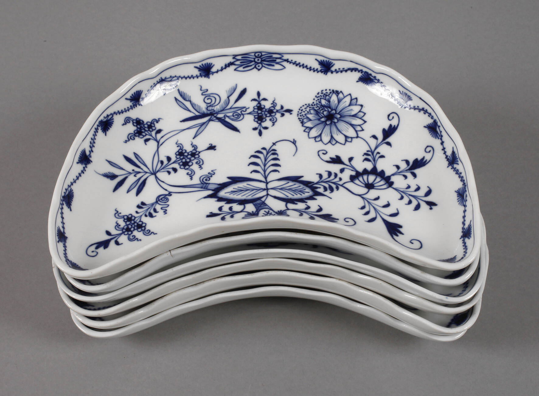 Meissen sechs Grätenschalen Zwiebelmusterdekor