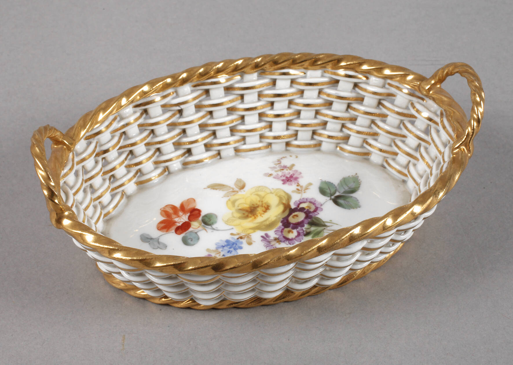 Meissen kleine Korbschale "Blumenbukett"