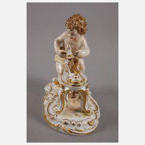 Meissen "Amor, einen Bogen schnitzend"