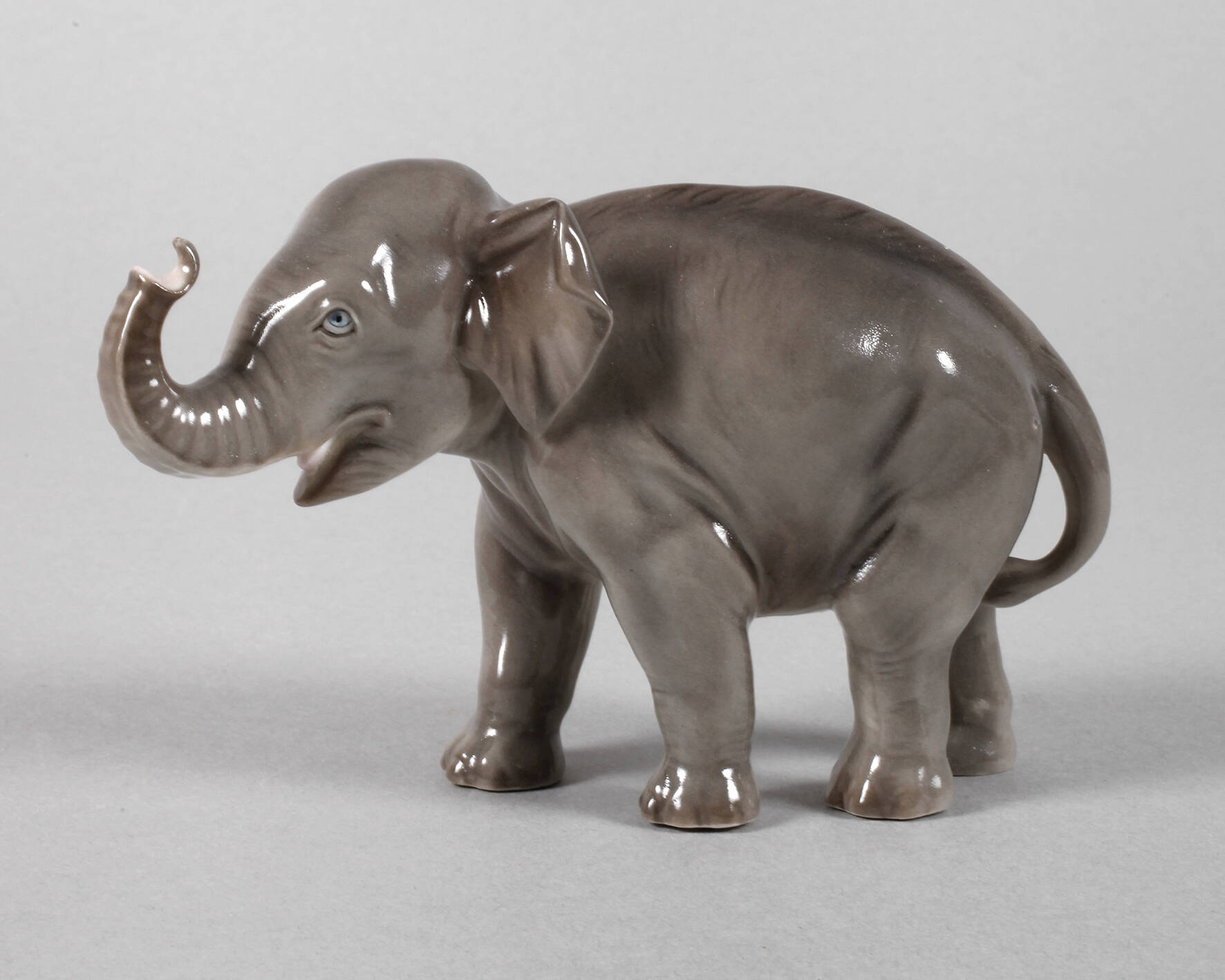 Nymphenburg "Junger Elefant"