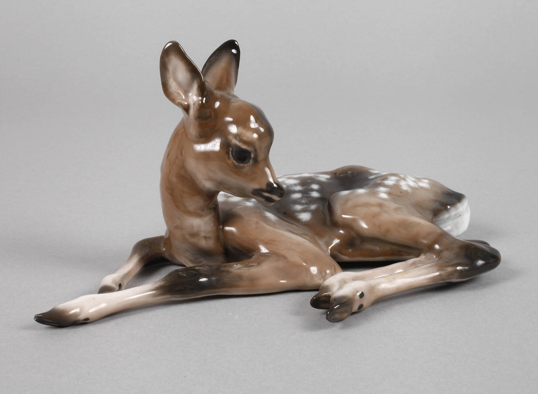 Rosenthal "Liegendes Rehkitz"
