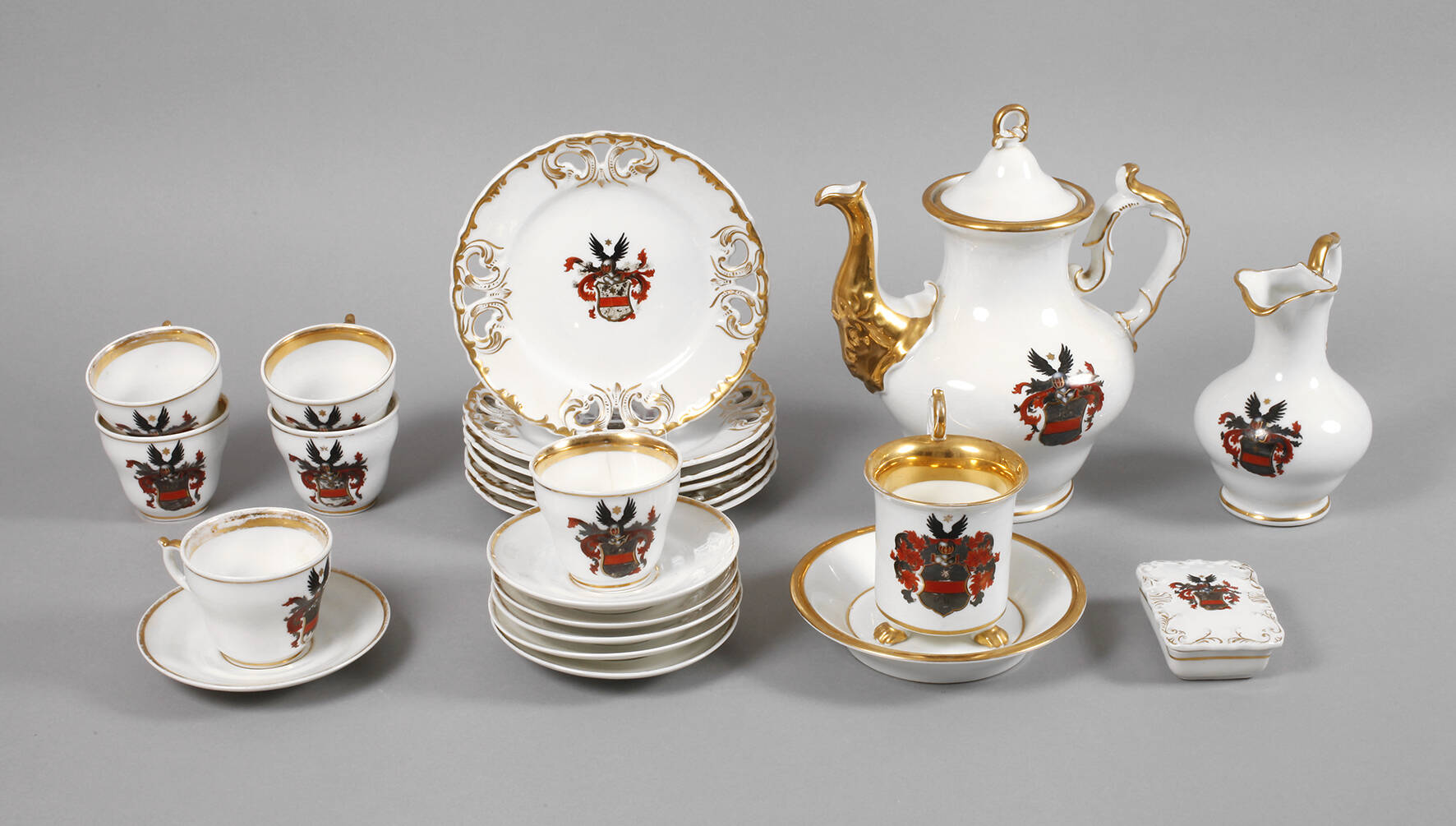 Kaffeeservice mit Adelswappen