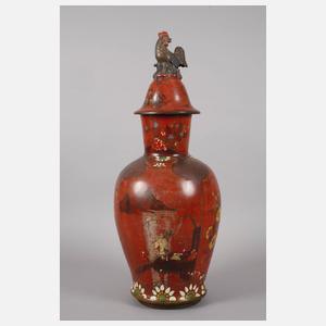 Große Berliner Lackvase mit Chinoiserien