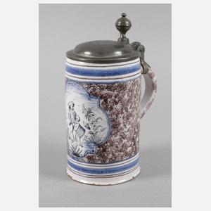 Nürnberger Fayencewalzenkrug mit Landsknecht