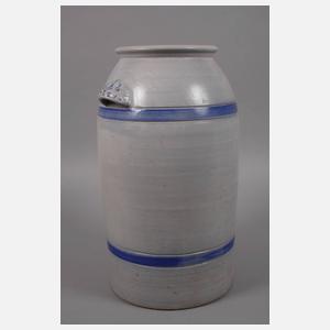 Großes Henkelfass mit Werbeaufschrift