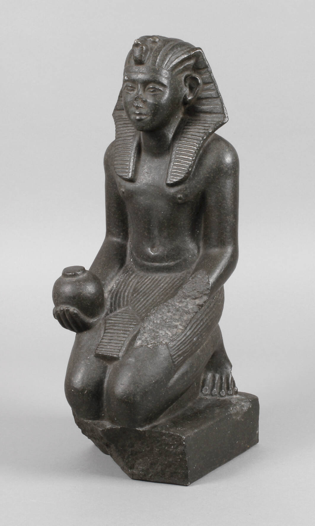 Replik der Kniefigur Sobekhotep V.