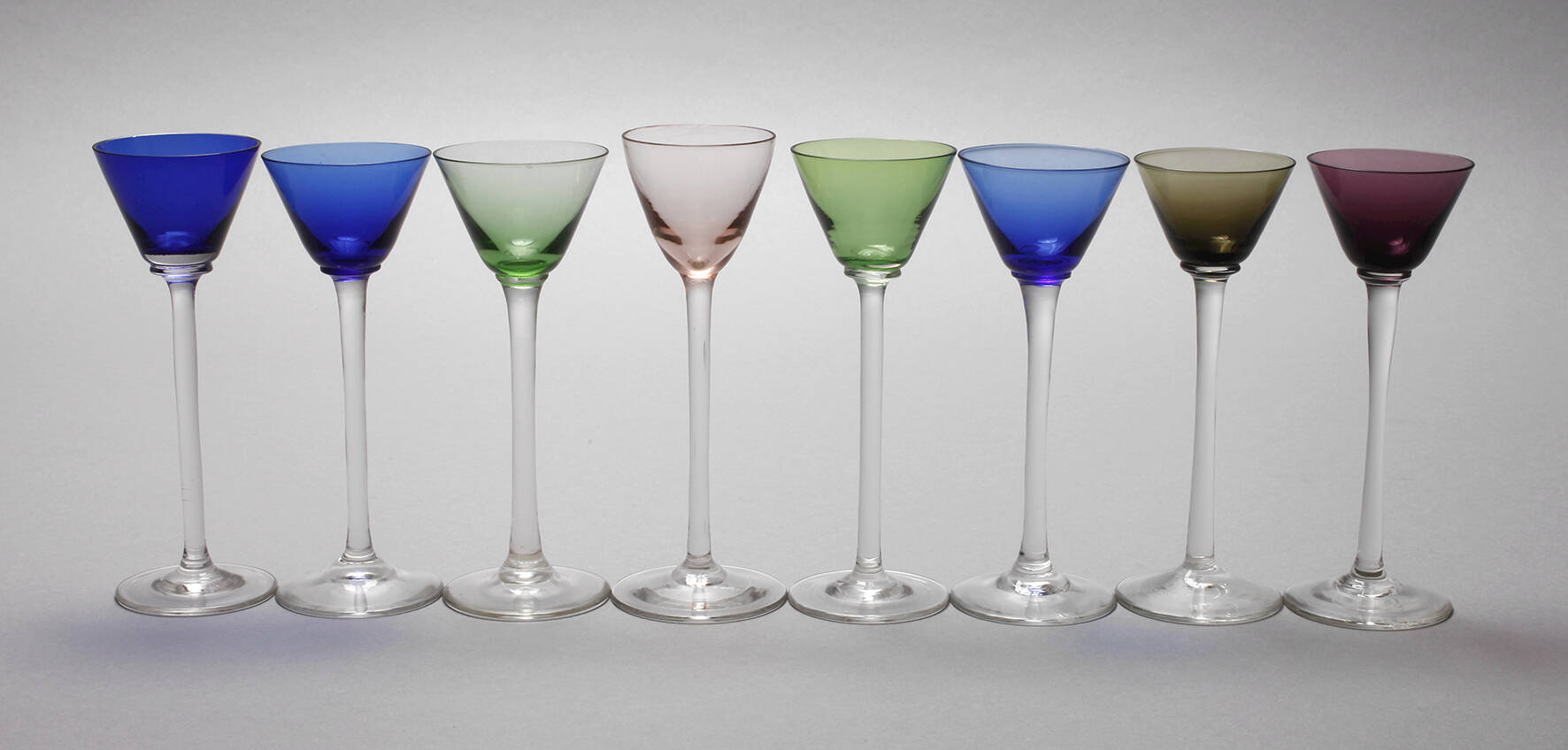 Johann Vincenz Cissarz attr. acht Likörgläser