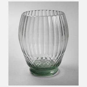 Eivase mit Schliffdekor