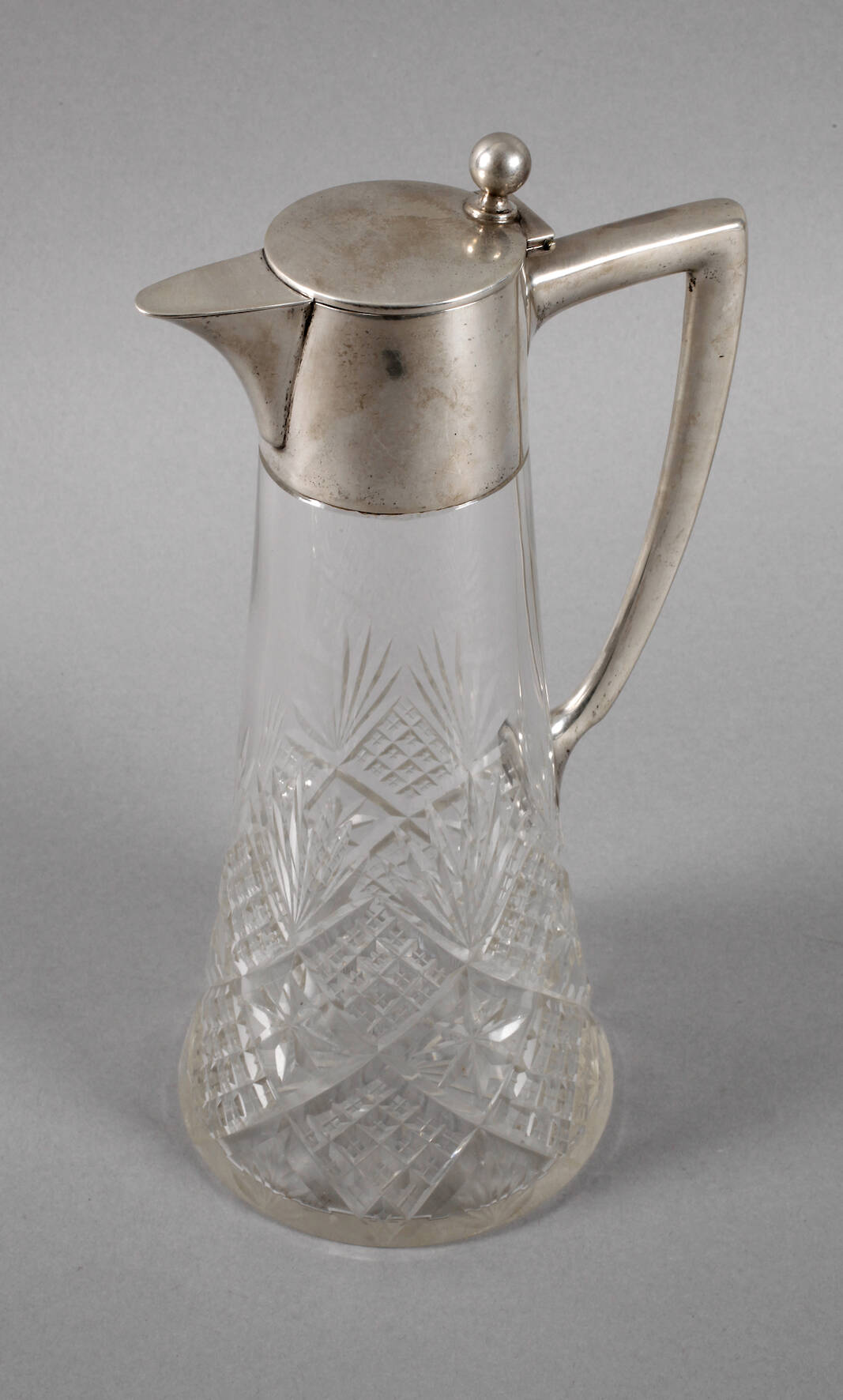 Karaffe mit Silbermontierung