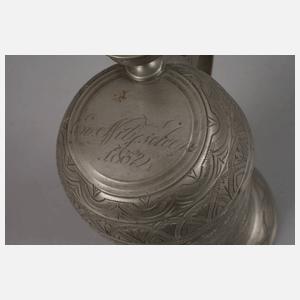 Aufwendig gravierter Zinnwalzenkrug Thüringen