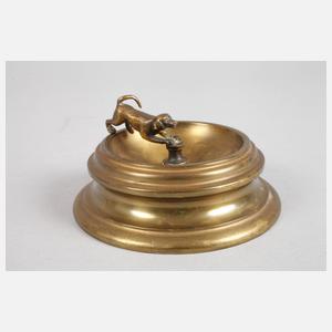 Streichholzhalter mit Zwerg und Ascher mit Hundefigur