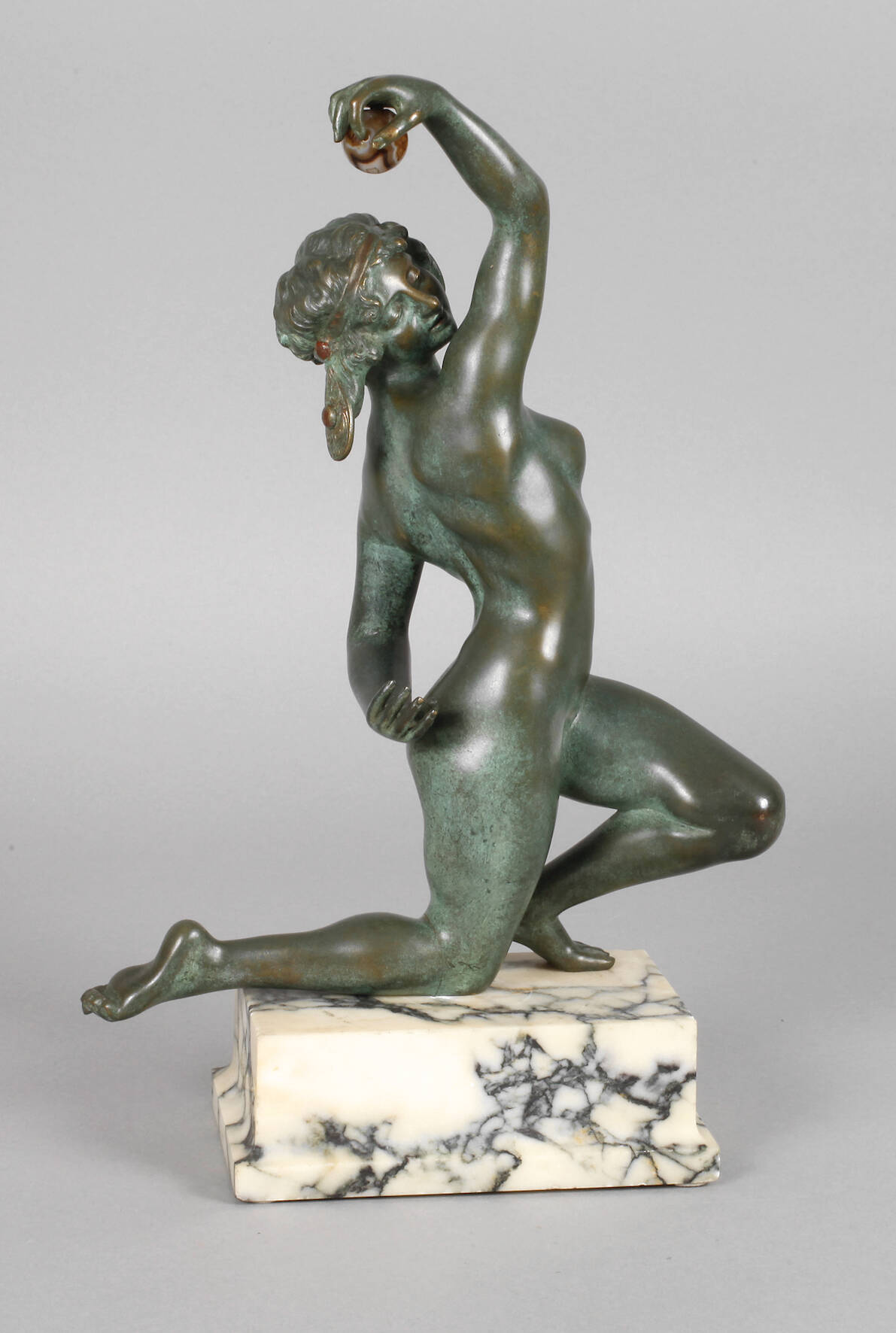 Affortunato Gory, Kniende Kugelspielerin als Akt