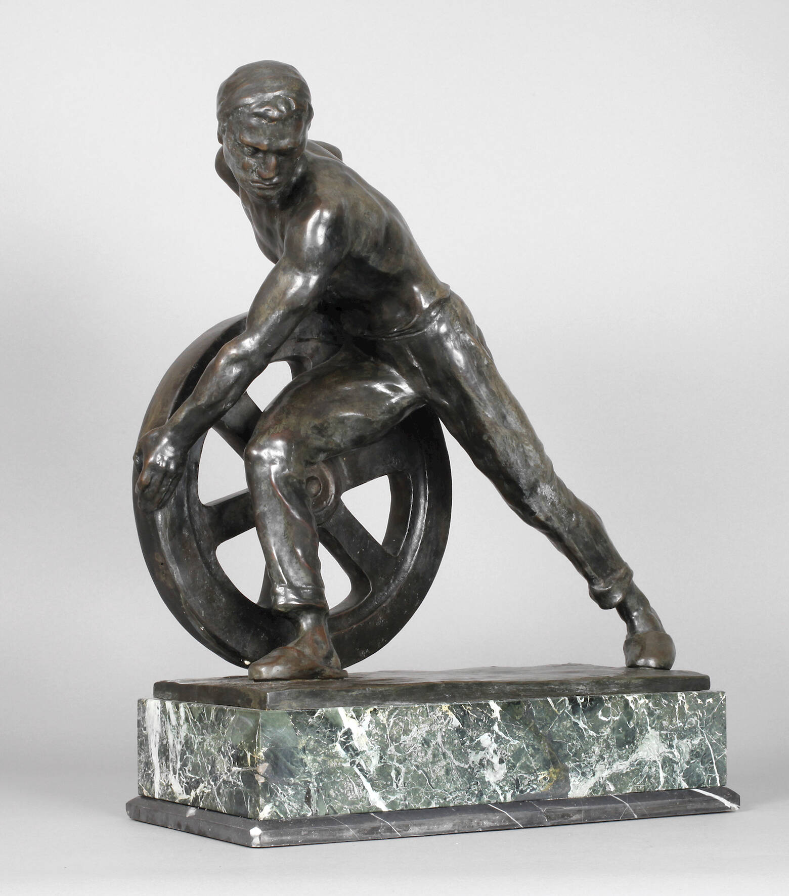 Ernst Seger, Arbeiter mit Rad