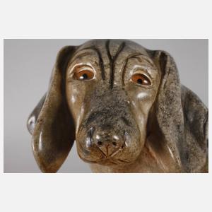 Römhild, sitzender Dackelwelpe