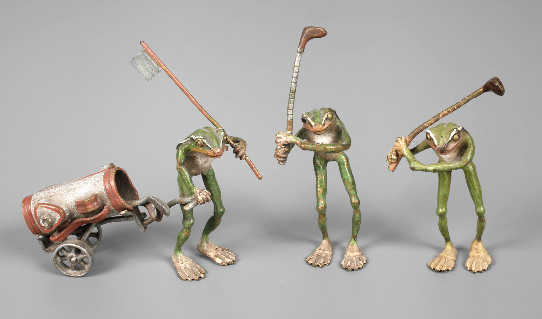 Wiener Bronze drei Laubfrösche als Golfspieler