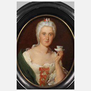 Miniatur Rokokodame mit Kakaotasse