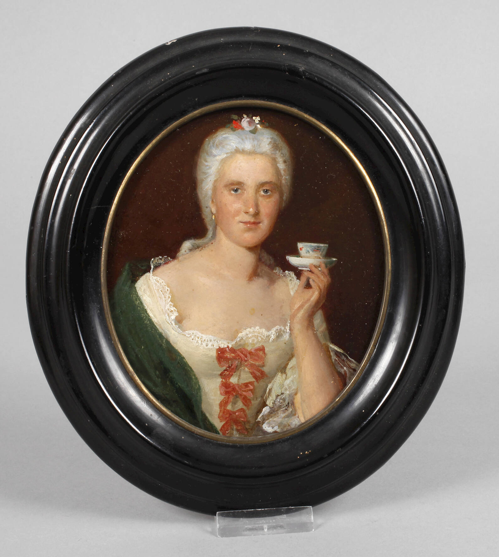 Miniatur Rokokodame mit Kakaotasse