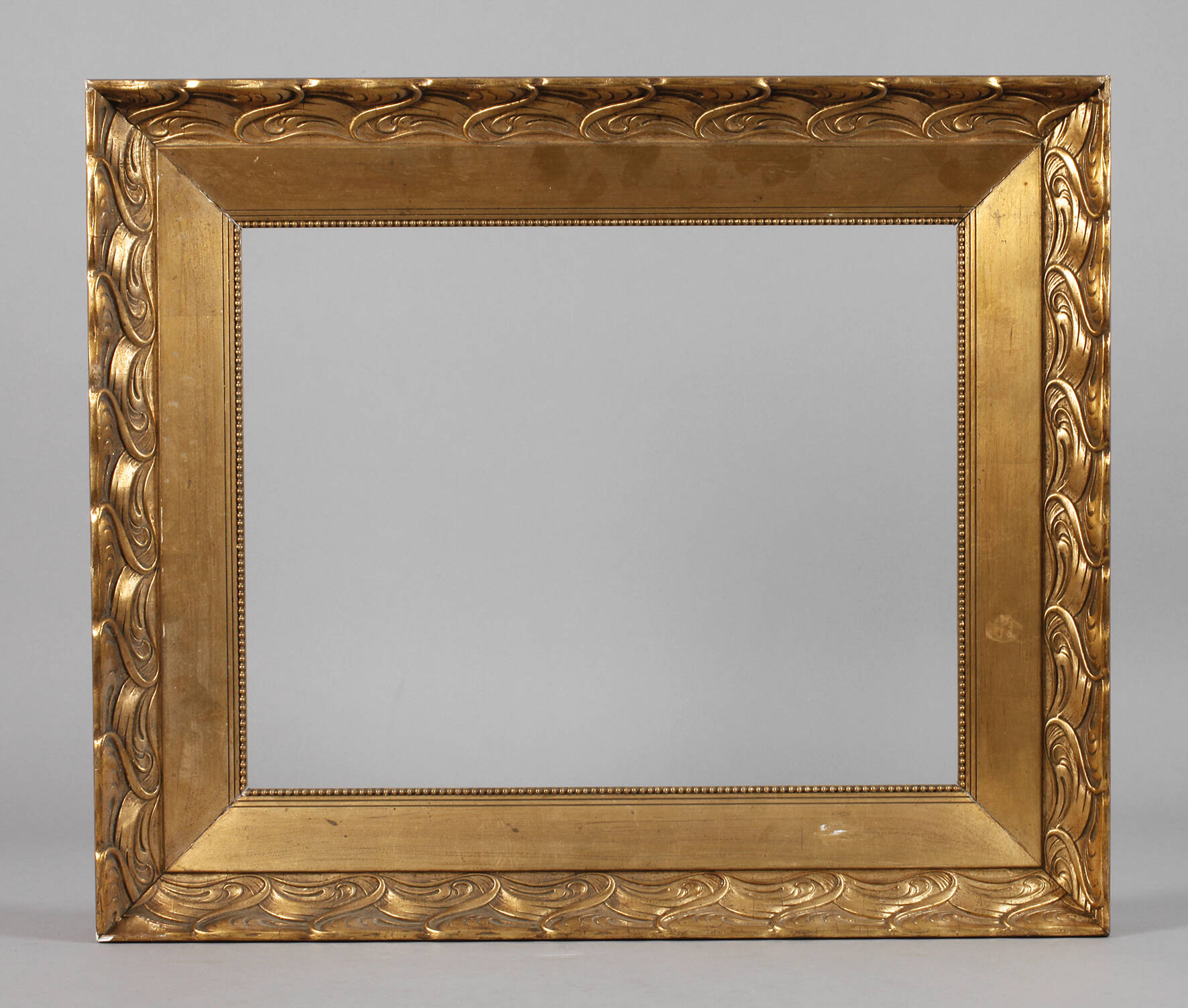 Breite Jugendstilleiste