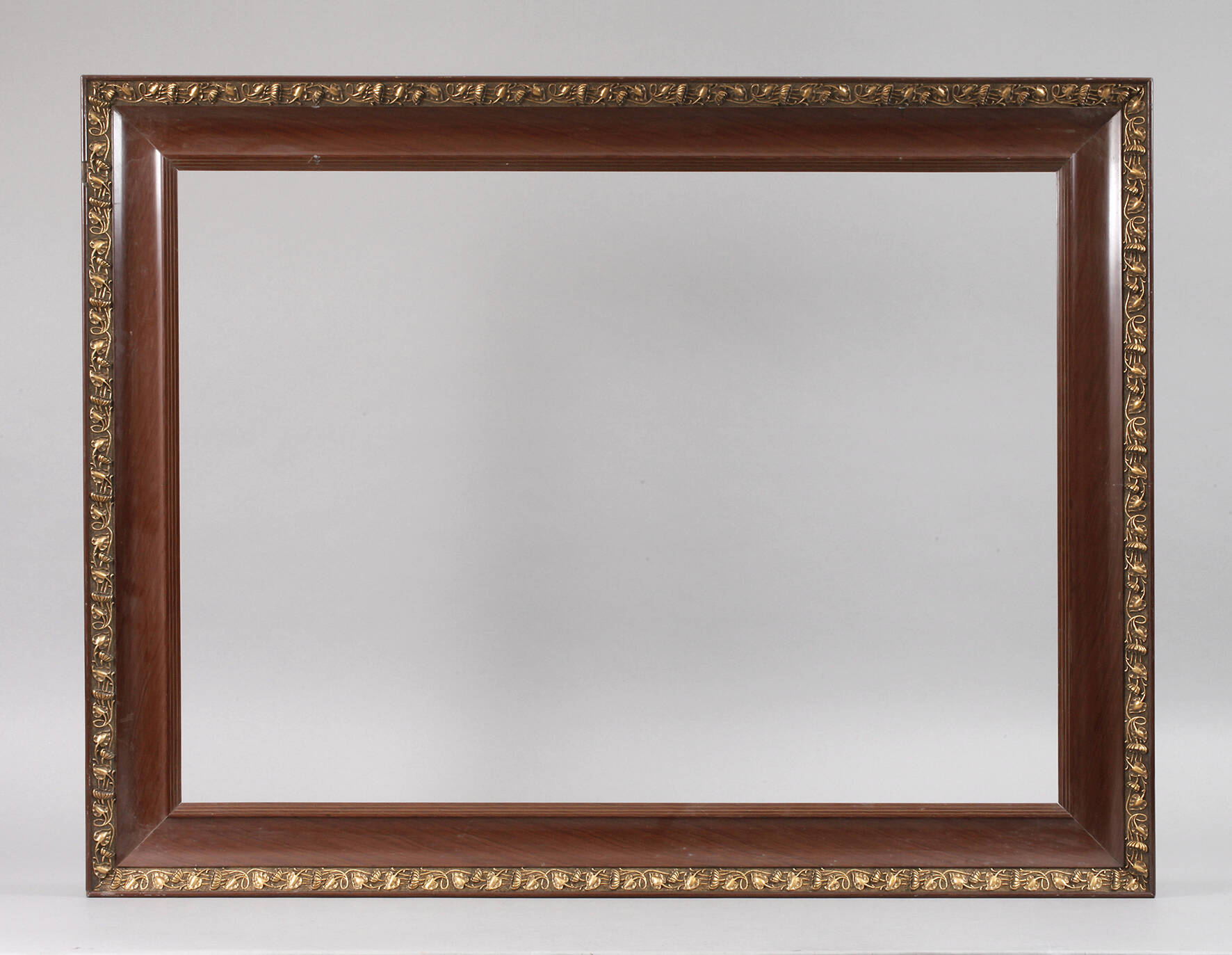 Braune Lackleiste Jugendstil