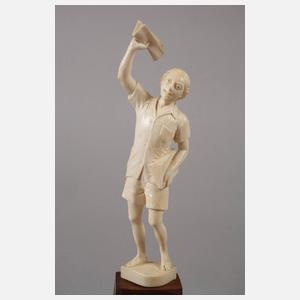 Große Elfenbeinschnitzerei