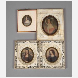 Vier Elfenbeinminiaturen