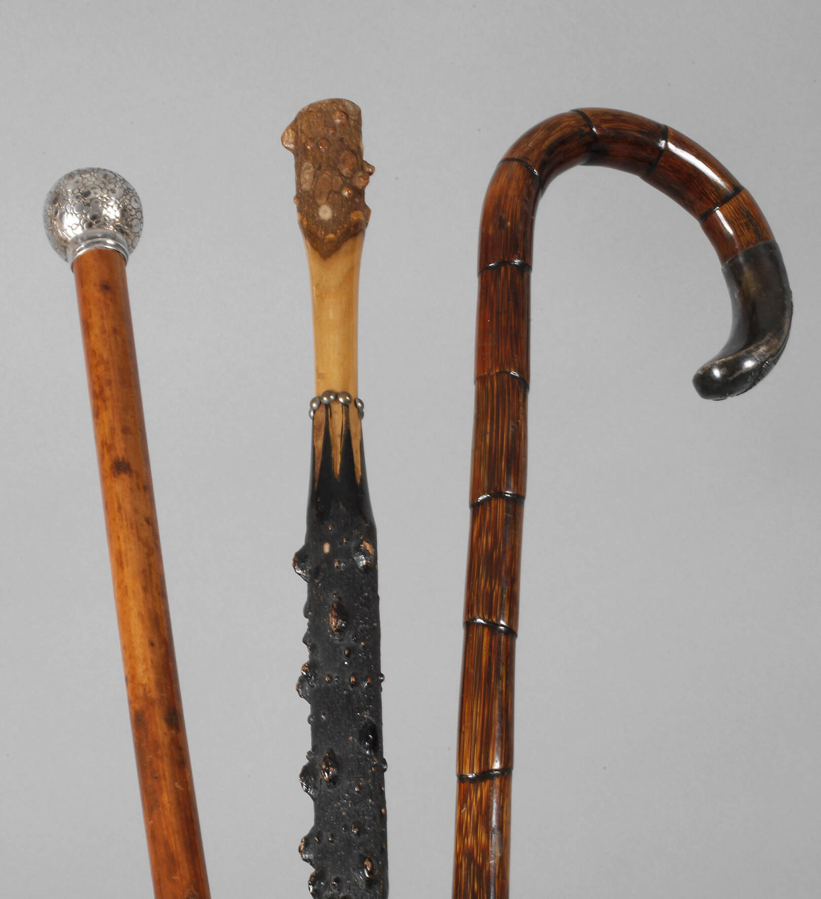 Drei Spazierstöcke