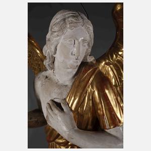 Geschnitzte Engelsplastik