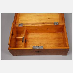 Feine Biedermeierlade