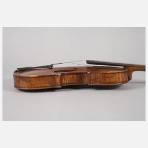 Violine im Etui