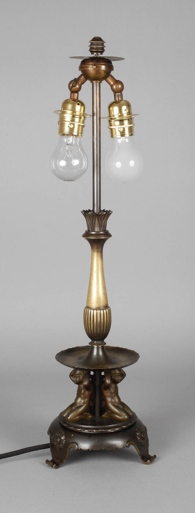 Figürliche Tischlampe