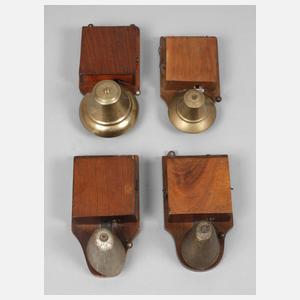 Vier elektrische Türklingeln