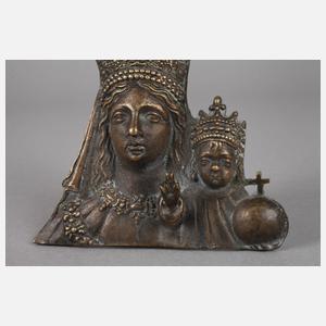 Figürliches Bronzerelief