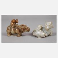 Zwei Steinschnitzereien111