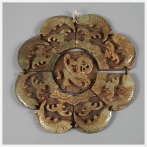 Neunteilige Jadeschnitzerei