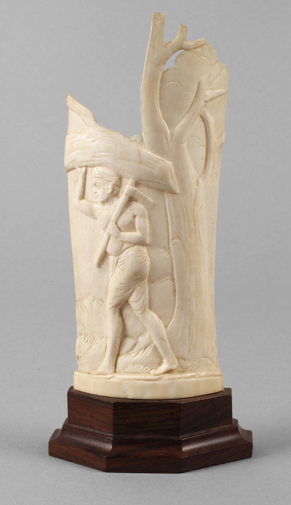 Elfenbeinschnitzerei