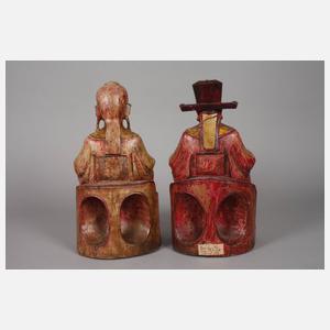 Paar asiatische Ahnenfiguren