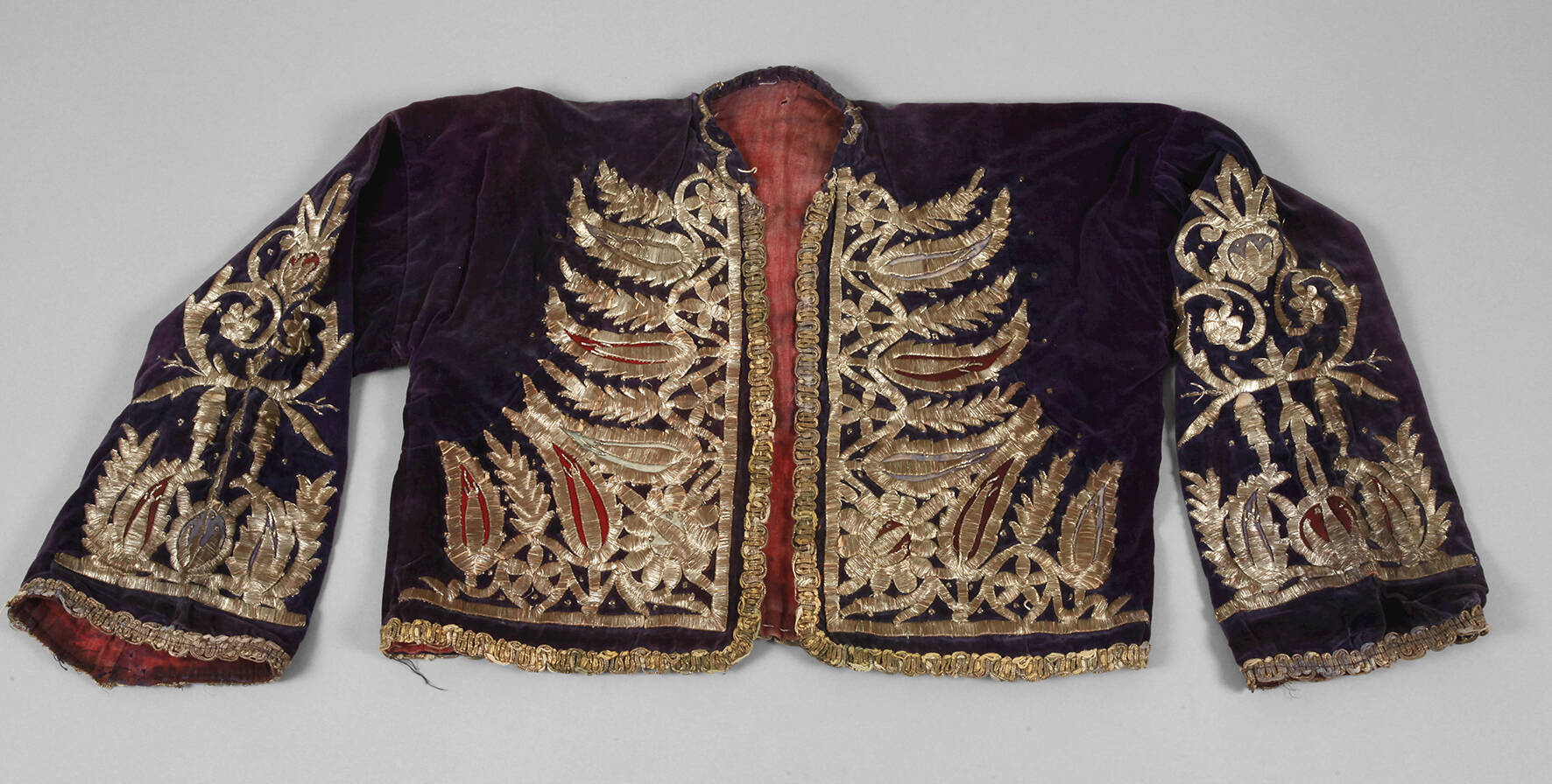 Osmanische Jacke mit Brokatstickerei